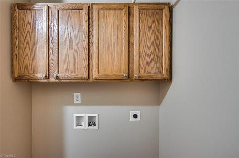 2184 Regency Dr, Randleman, NC 27317 photo 9