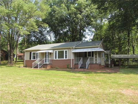 1200 Roach St, Mayodan, NC 27027 photo 6