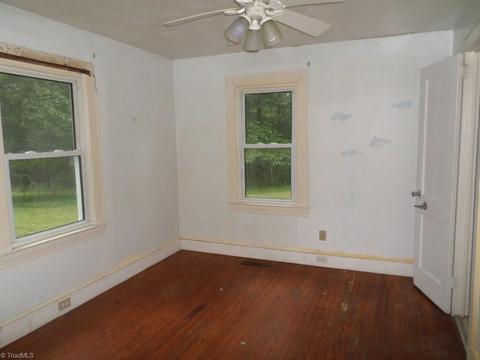 1113 Forge Mill Rd, King, NC 27021 photo 4