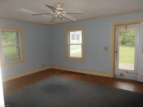 1113 Forge Mill Rd, King, NC 27021 photo 2