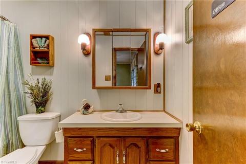 1110 E Stadium Dr, Eden, NC 27288 photo 14