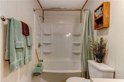 1110 E Stadium Dr, Eden, NC 27288 photo 15