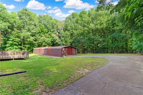 1110 E Stadium Dr, Eden, NC 27288 photo 23