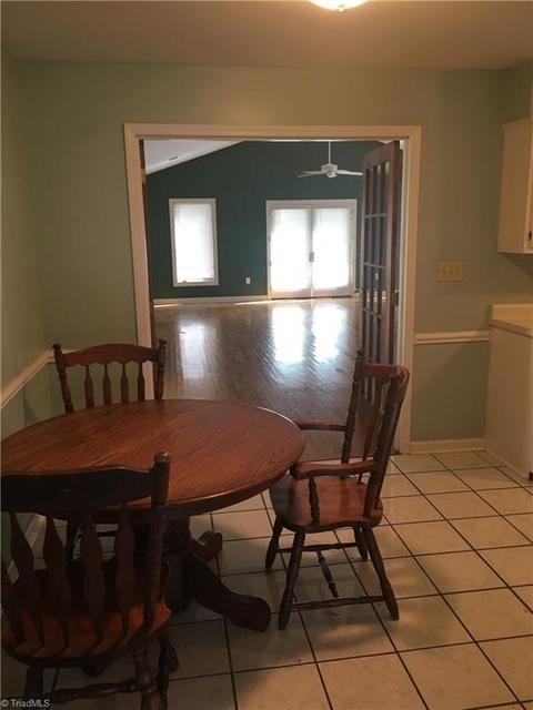 2211 Plainview Dr, High Point, NC 27265 photo 14