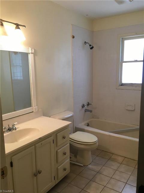 2211 Plainview Dr, High Point, NC 27265 photo 9