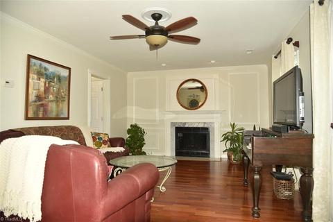4122 Silver Fox Ct, High Point, NC 27265 photo 2