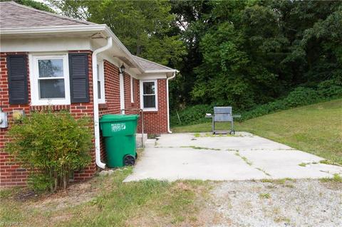 1002 E Fairfield Rd, High Point, NC 27263 photo 5