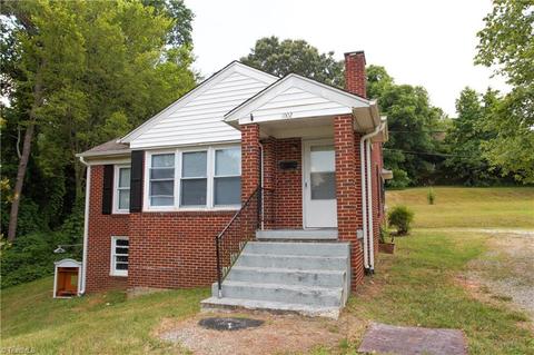 1002 E Fairfield Rd, High Point, NC 27263 photo 3