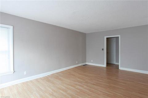 1002 E Fairfield Rd, High Point, NC 27263 photo 12