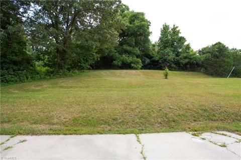 1002 E Fairfield Rd, High Point, NC 27263 photo 6