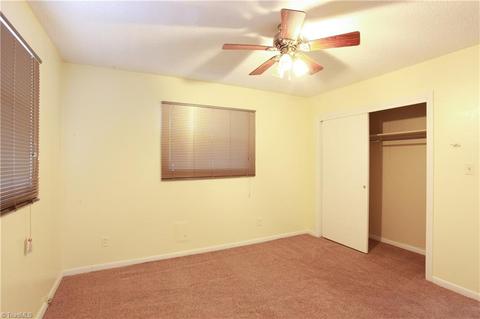 410 Springfield Rd, High Point, NC 27263 photo 17