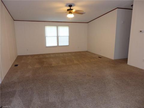 2732 Eagle Point Dr, Trinity, NC 27370 photo 8