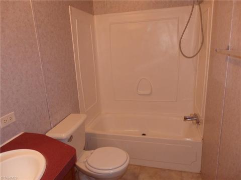 2732 Eagle Point Dr, Trinity, NC 27370 photo 24