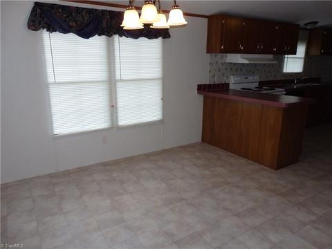 2732 Eagle Point Dr, Trinity, NC 27370 photo 16