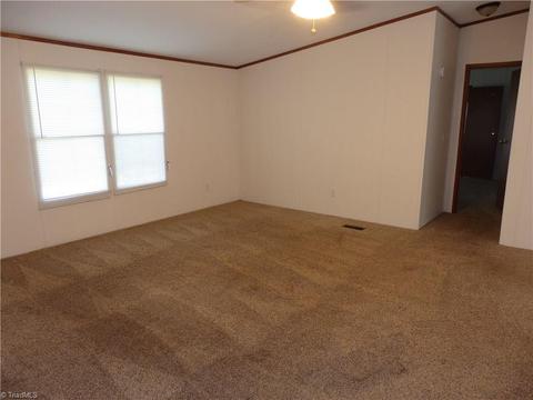 2732 Eagle Point Dr, Trinity, NC 27370 photo 19
