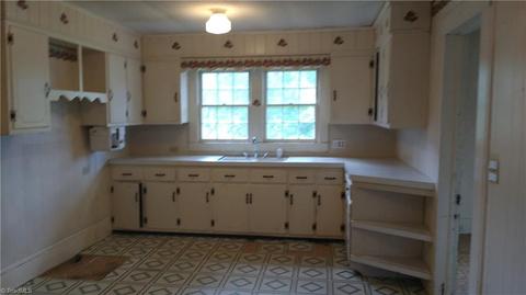 314 Buck Fork Rd, Dobson, NC 27017 photo 5