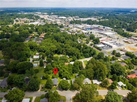 302 Rockspring Rd, High Point, NC 27262 photo 5