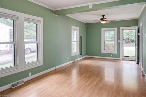 302 Rockspring Rd, High Point, NC 27262 photo 9