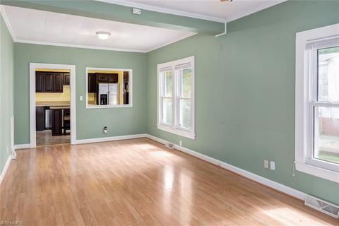 302 Rockspring Rd, High Point, NC 27262 photo 8