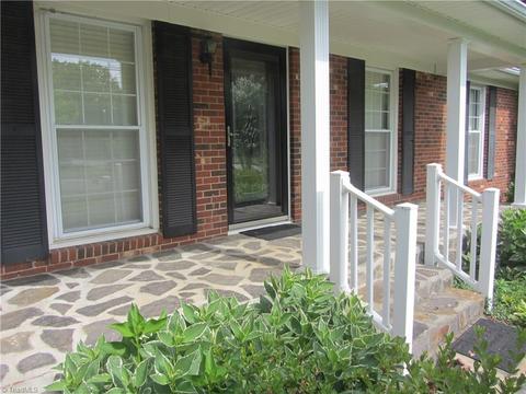 404 N 10th Ave, Mayodan, NC 27027 photo 12