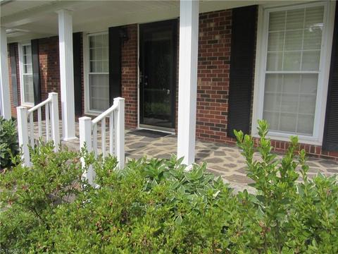 404 N 10th Ave, Mayodan, NC 27027 photo 11