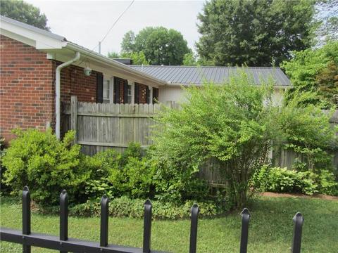404 N 10th Ave, Mayodan, NC 27027 photo 8