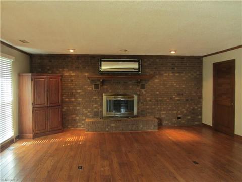 404 N 10th Ave, Mayodan, NC 27027 photo 15