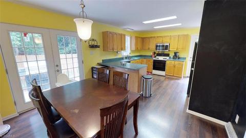 219 Ryan St, Dobson, NC 27017 photo 7