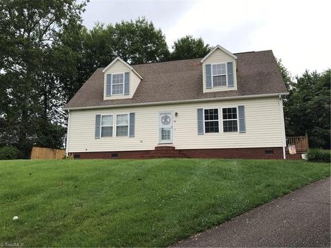 219 Ryan St, Dobson, NC 27017 photo 1
