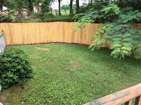 219 Ryan St, Dobson, NC 27017 photo 2