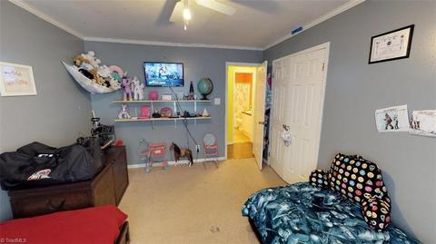 219 Ryan St, Dobson, NC 27017 photo 13