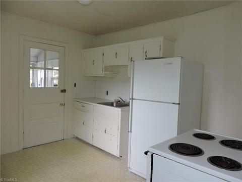 616 Hedrick Ave, High Point, NC 27262 photo 7