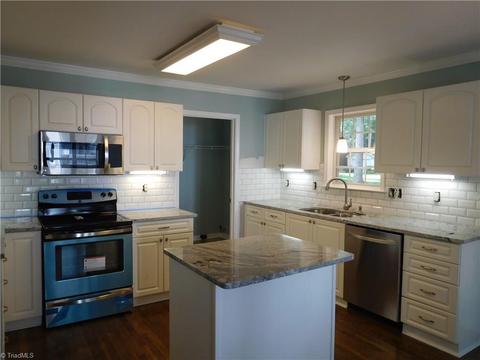 199 Covington Dr, Advance, NC 27006 photo 8
