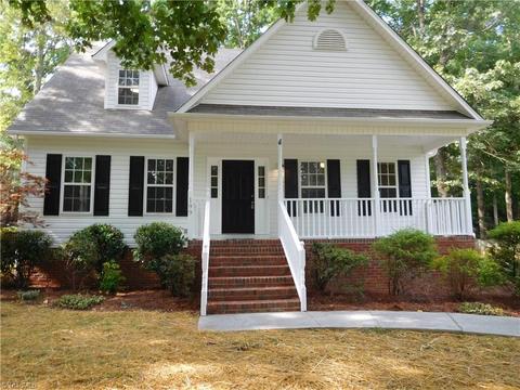 199 Covington Dr, Advance, NC 27006 photo 1
