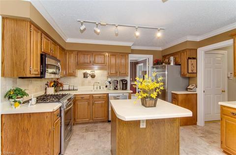 733 Old Mill Rd, High Point, NC 27265 photo 6