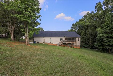 3089 Autumn Acres Ln, Trinity, NC 27370 photo 25