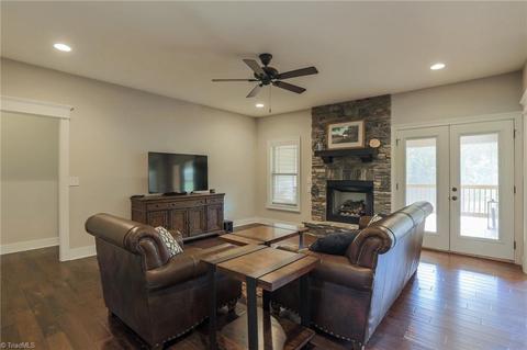 3089 Autumn Acres Ln, Trinity, NC 27370 photo 5