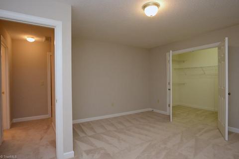 918 Flicker Ln, High Point, NC 27262 photo 21