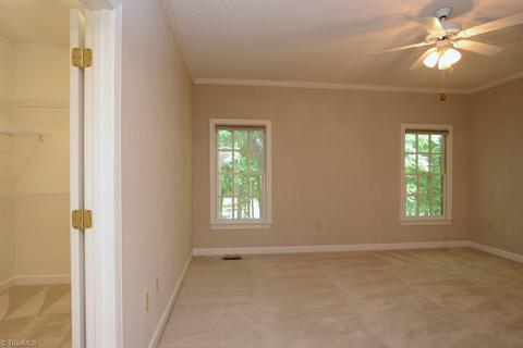 918 Flicker Ln, High Point, NC 27262 photo 23
