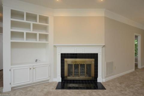 918 Flicker Ln, High Point, NC 27262 photo 5