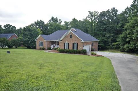 4914 Cade Rd, Climax, NC 27233 photo 2