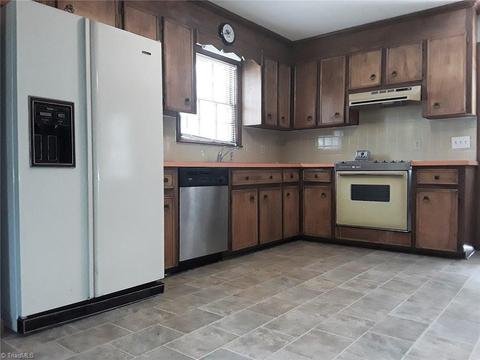 261 Barons Rd, Clemmons, NC 27012 photo 8