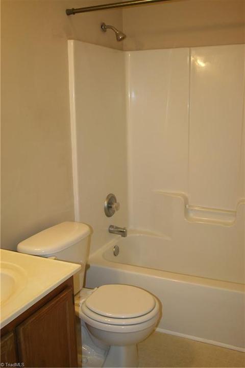 1112 Trinity St #708, Thomasville, NC 27360 photo 7