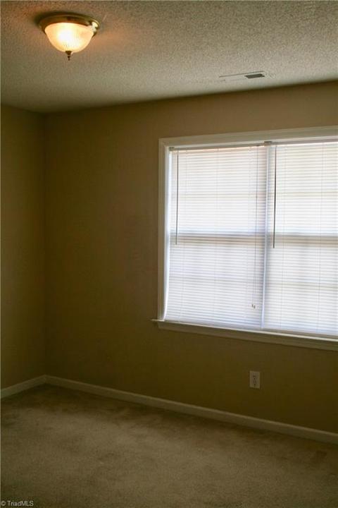 1112 Trinity St #708, Thomasville, NC 27360 photo 8
