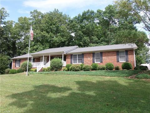 523 Buck Fork Rd, Dobson, NC 27017 photo 2