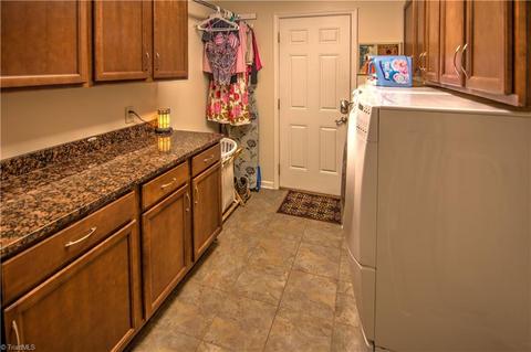 651 Dockside Ter, Denton, NC 27239 photo 22