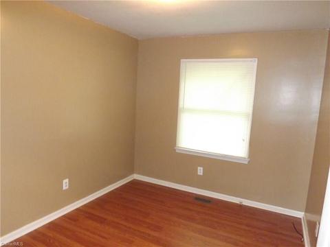 511 Border St, Graham, NC 27253 photo 10