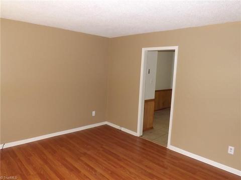511 Border St, Graham, NC 27253 photo 5