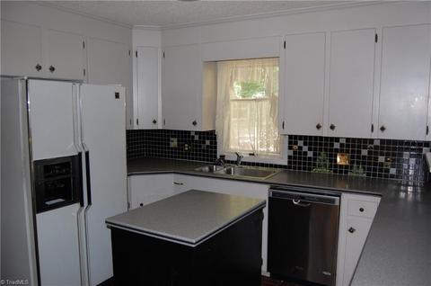 135 Eldridge Ln, State Road, NC 28676 photo 7