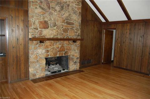 135 Eldridge Ln, State Road, NC 28676 photo 6